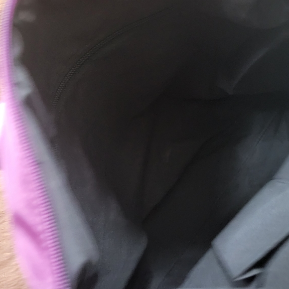 New lady's handbag. - Picture 9 of 12